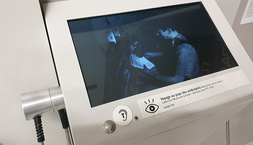 Borne vidéo avec boucle magnétique