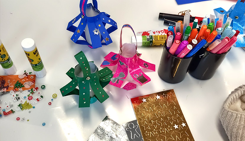 Photo de l'atelier décorations de Noël (plan rapproché)
