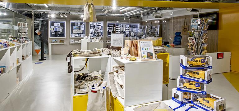 Photo of the “iconic objects” space