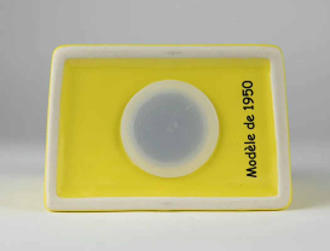 Vue 4 – Tirelire boîte aux lettres La Dejoie